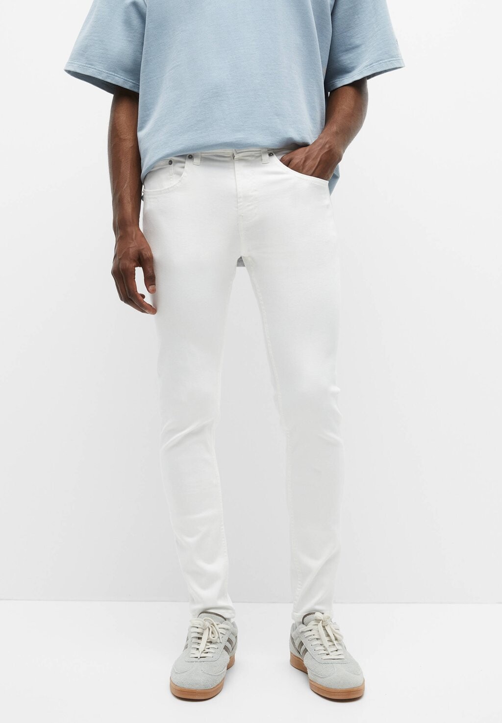 

Джинсы Slim fit PULL&BEAR