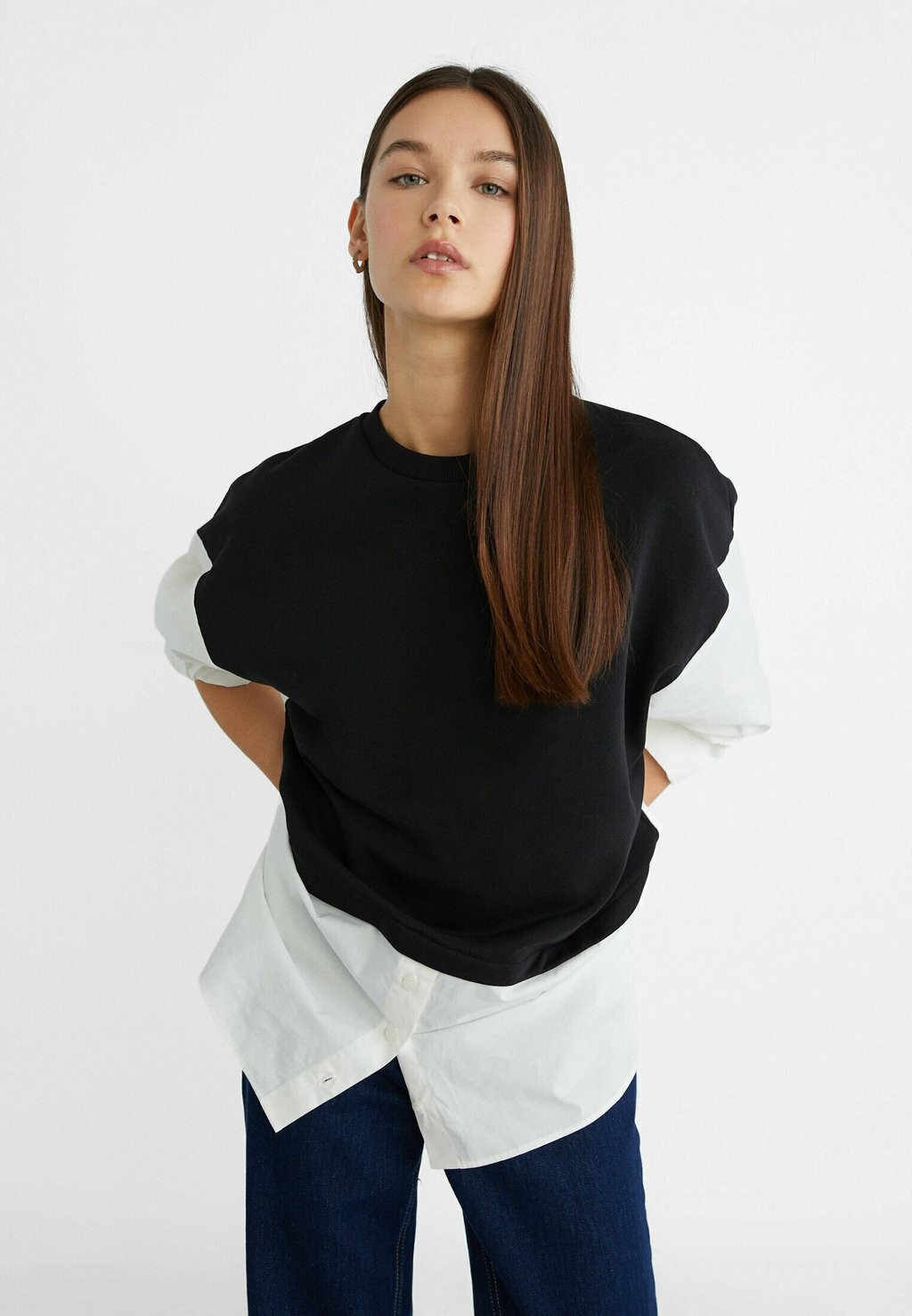 

Толстовка Stradivarius, цвет black