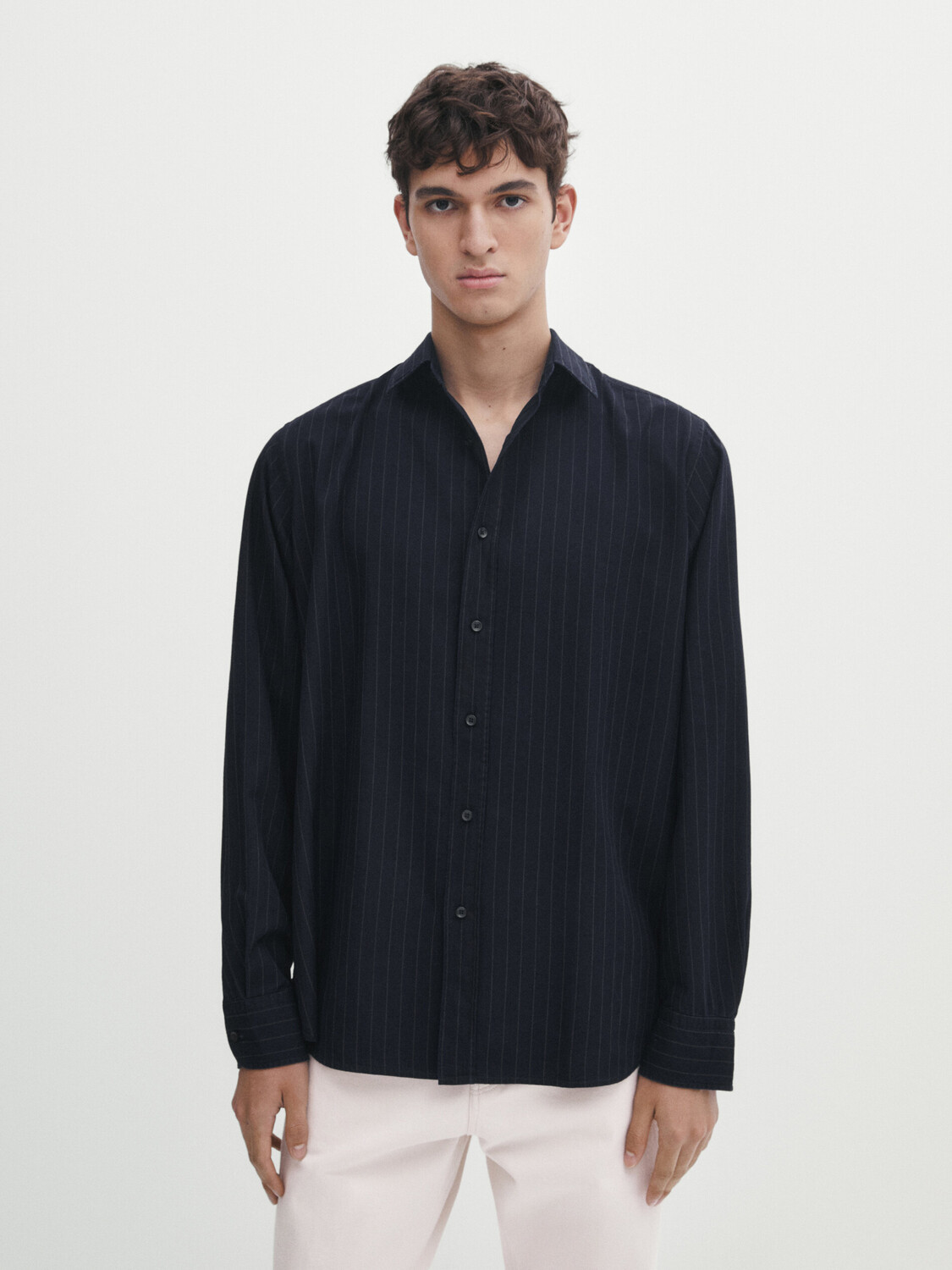 

Джинсовая рубашка стандартного кроя в полоску Massimo Dutti, индиго