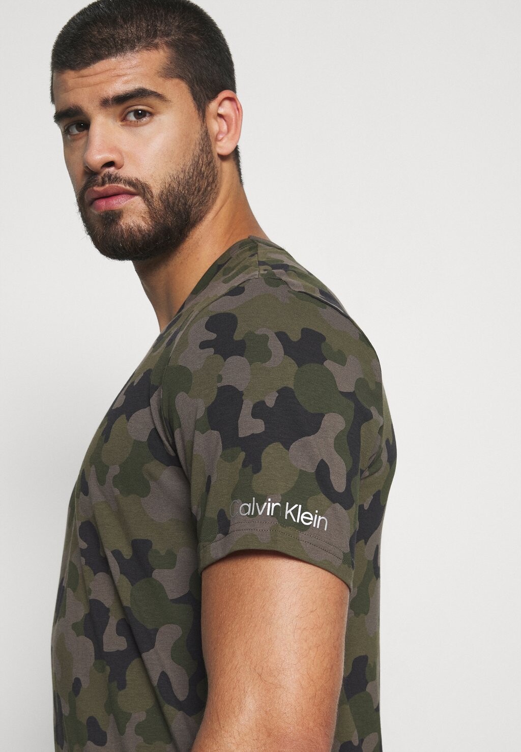 

Верх пижамы GALVANIZE LOUNGE CREW NECK Calvin Klein Underwear, зеленый