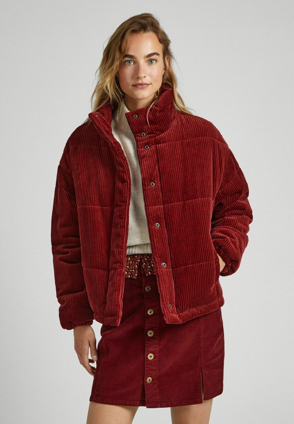 

Зимняя куртка FIONA Pepe Jeans, бордово-красный