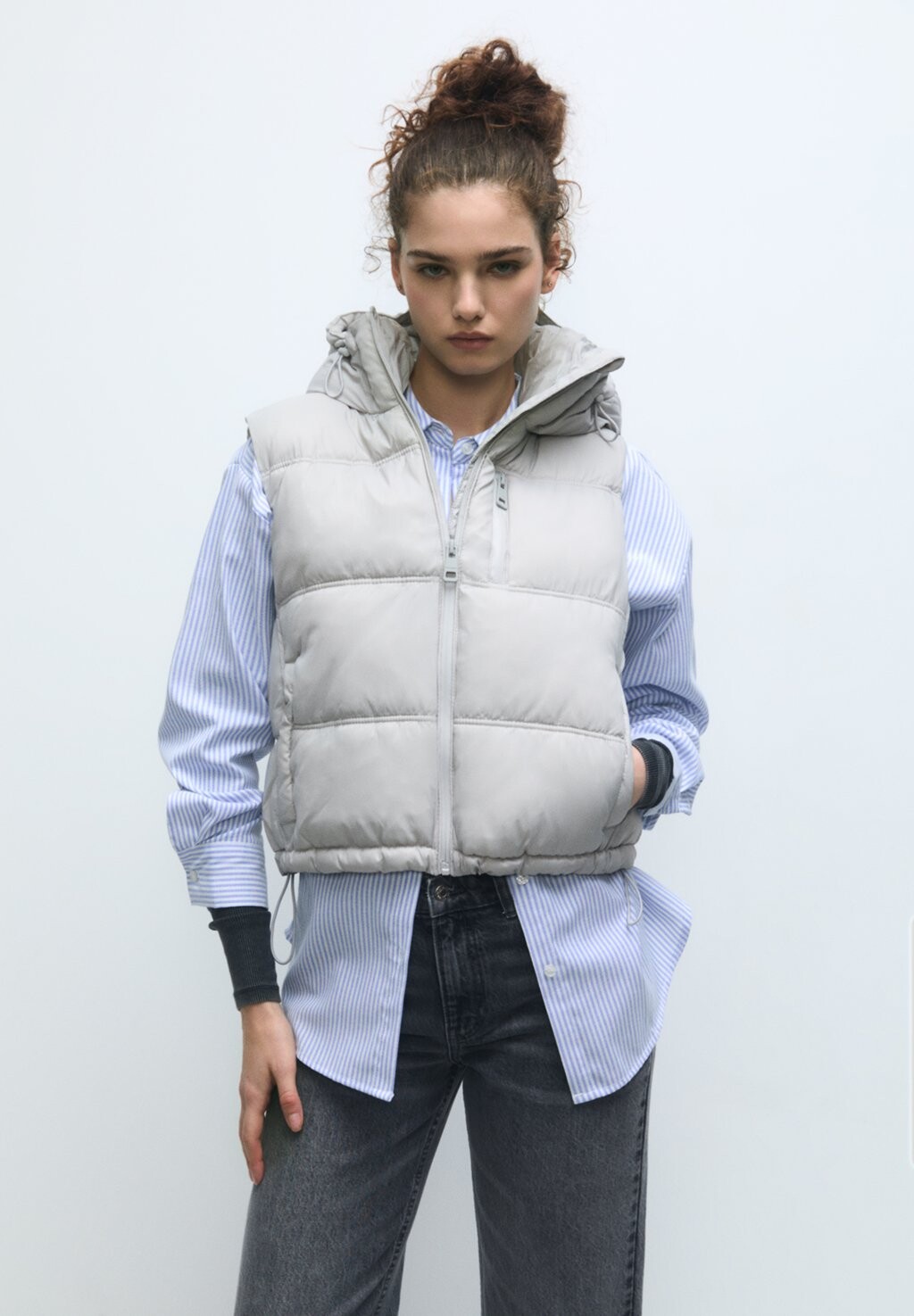 

Жилет PULL&BEAR, светло-серый