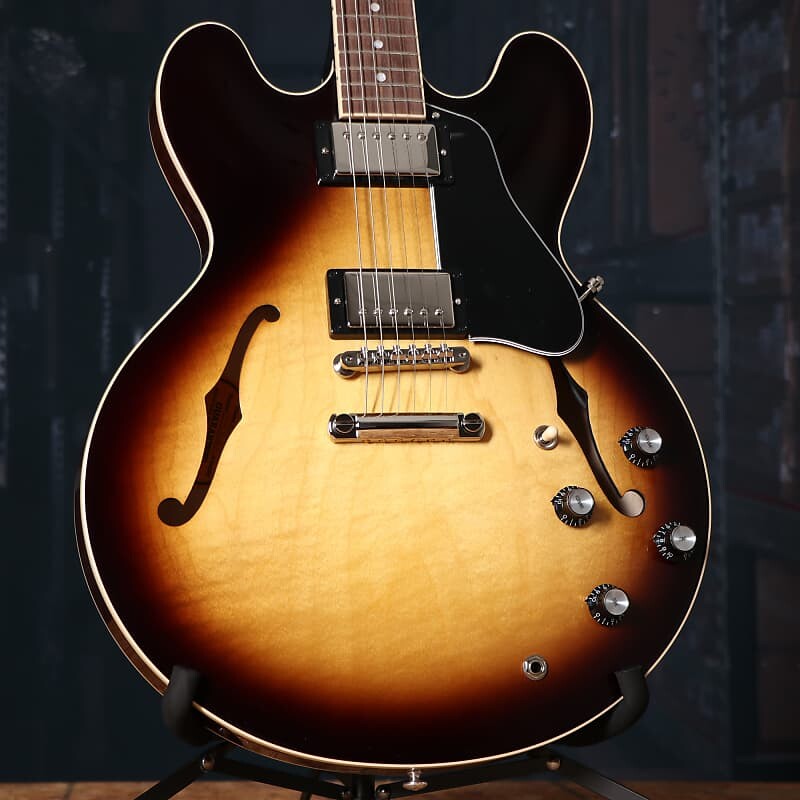 

Электрогитара Gibson ES-335 Original Semi-Hollowbody Electric Guitar in Vintage Burst