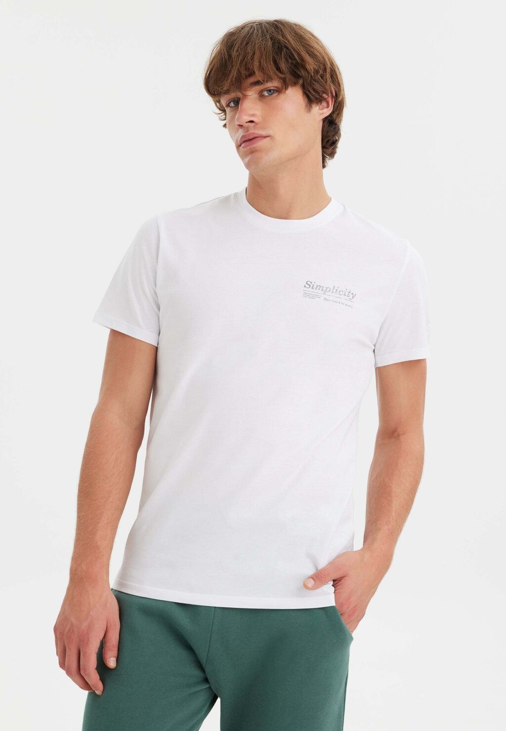 

Футболка с принтом SIMPLICITY WESTMARK LONDON, цвет white