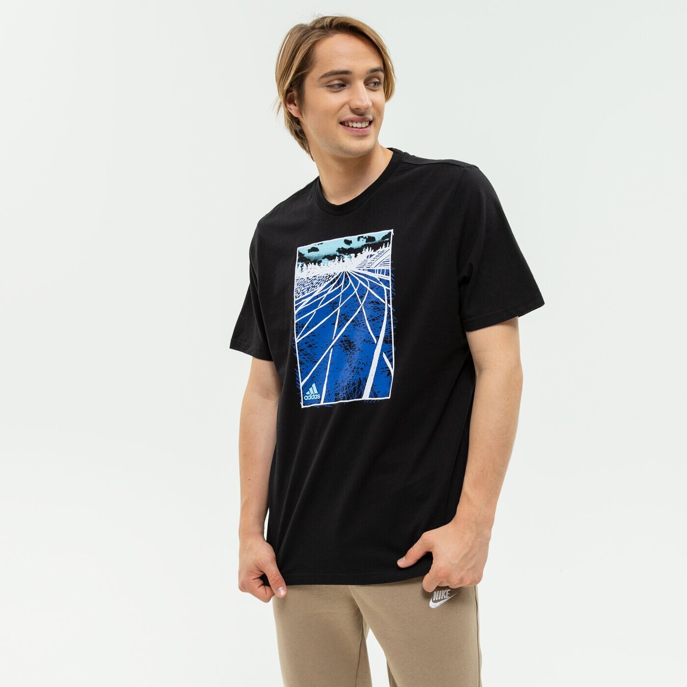 

Футболка Adidas с рисунком, черный