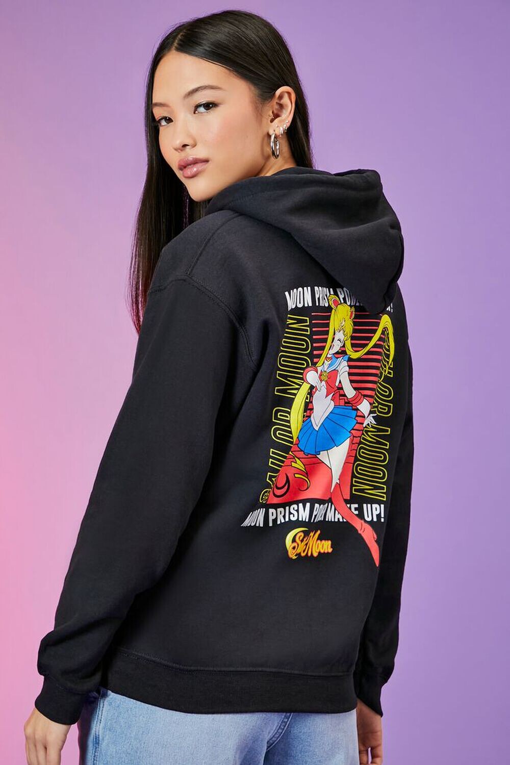 

Толстовка с рисунком Сейлор Мун Forever 21, черный