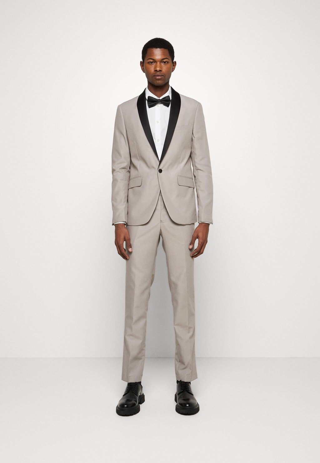 

Костюм TUXEDO SUIT Lindbergh, цвет sand