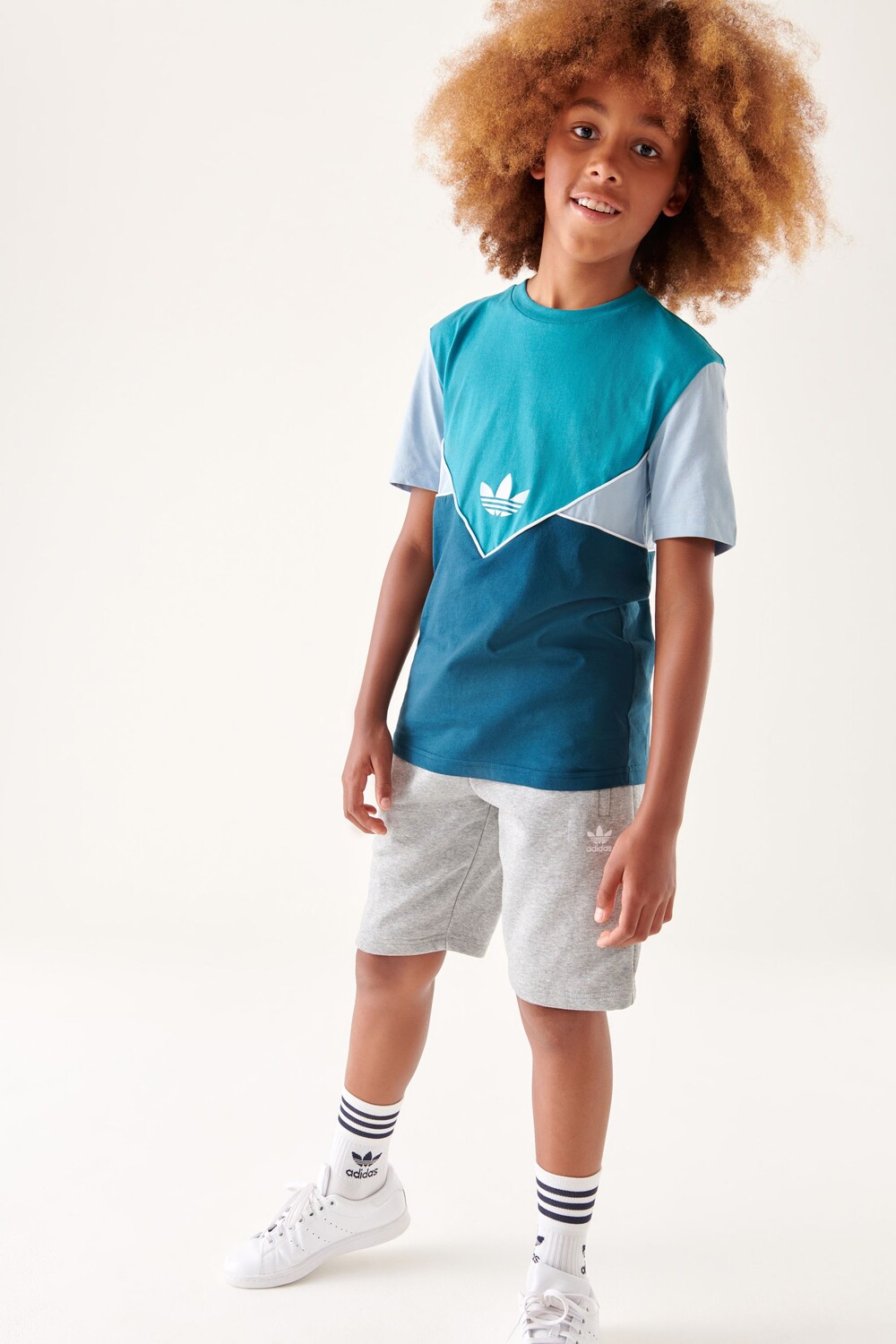 

Шорты adidas Junior Adicolor adidas Originals Adicolor adidas originals, серый