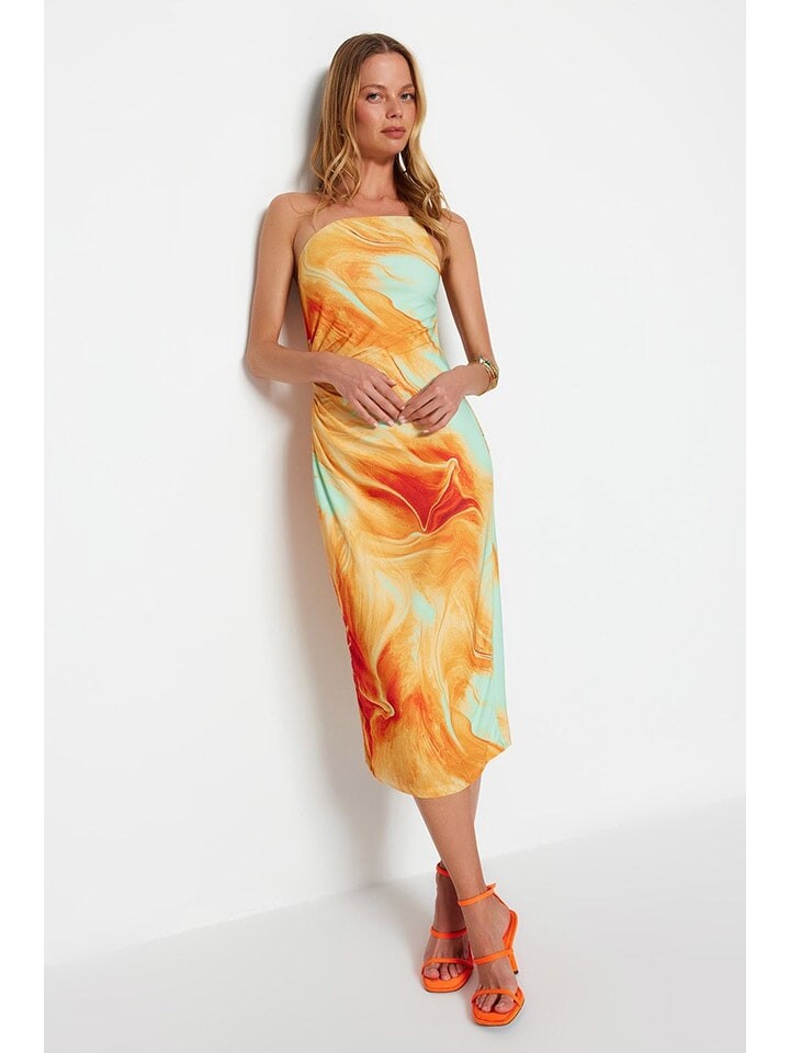 

Длинное платье trendyol, цвет orange/mint