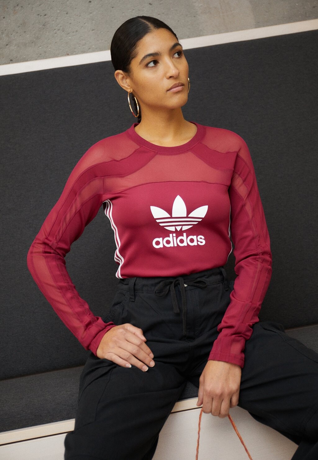 

Топ с длинными рукавами adidas Originals, бордовый