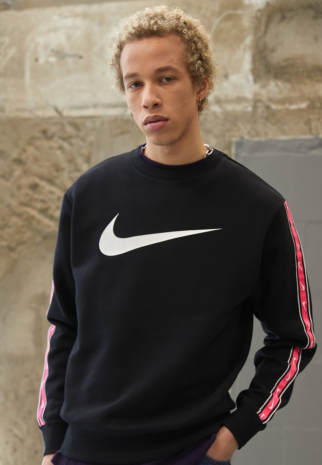 

Толстовка Nike