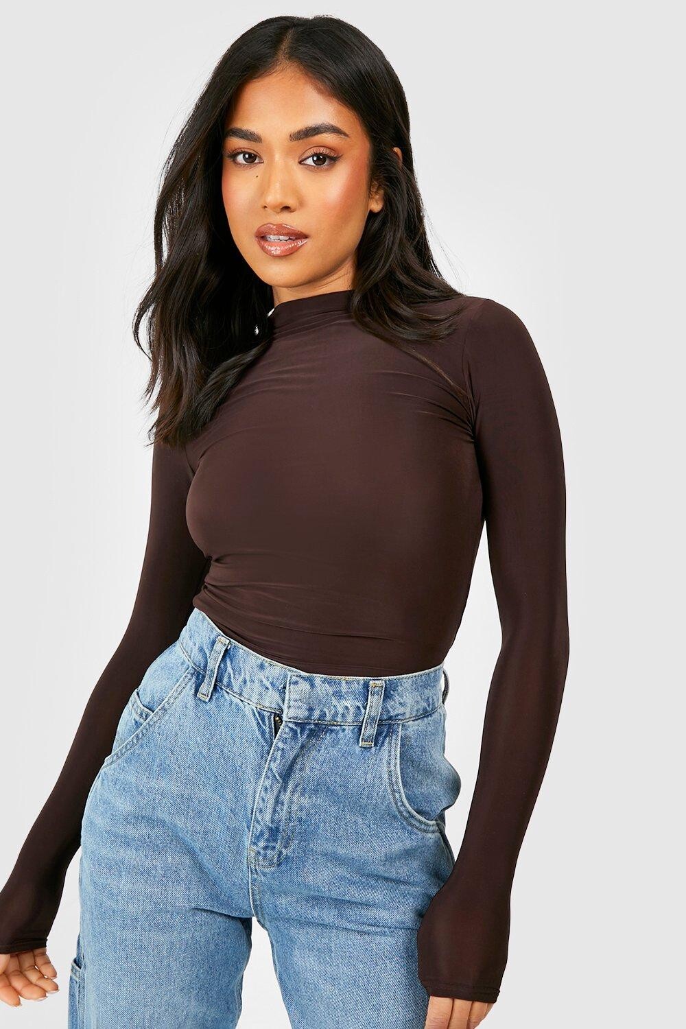 

Маленький топ с длинными рукавами Boohoo, шоколадный