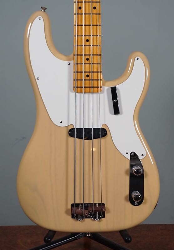 

Басс гитара Fender American Vintage II 1954 Precision Bass, Vintage Blonde w/ Vintage-Style Tweed HSC