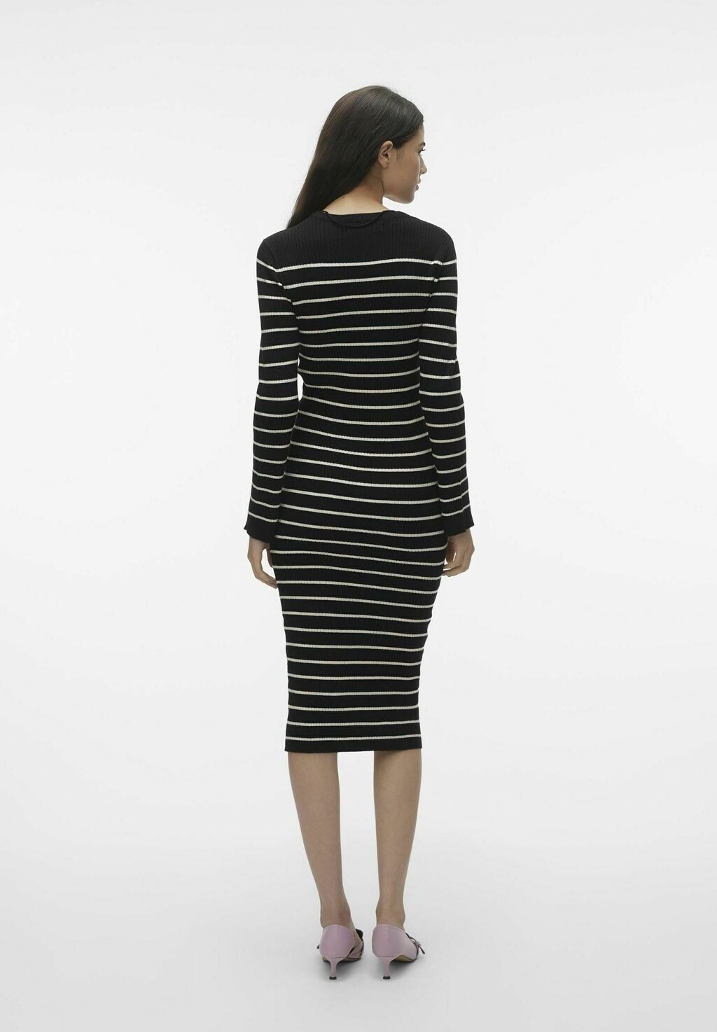 

Классическая рубашка Vero Moda, черный 1