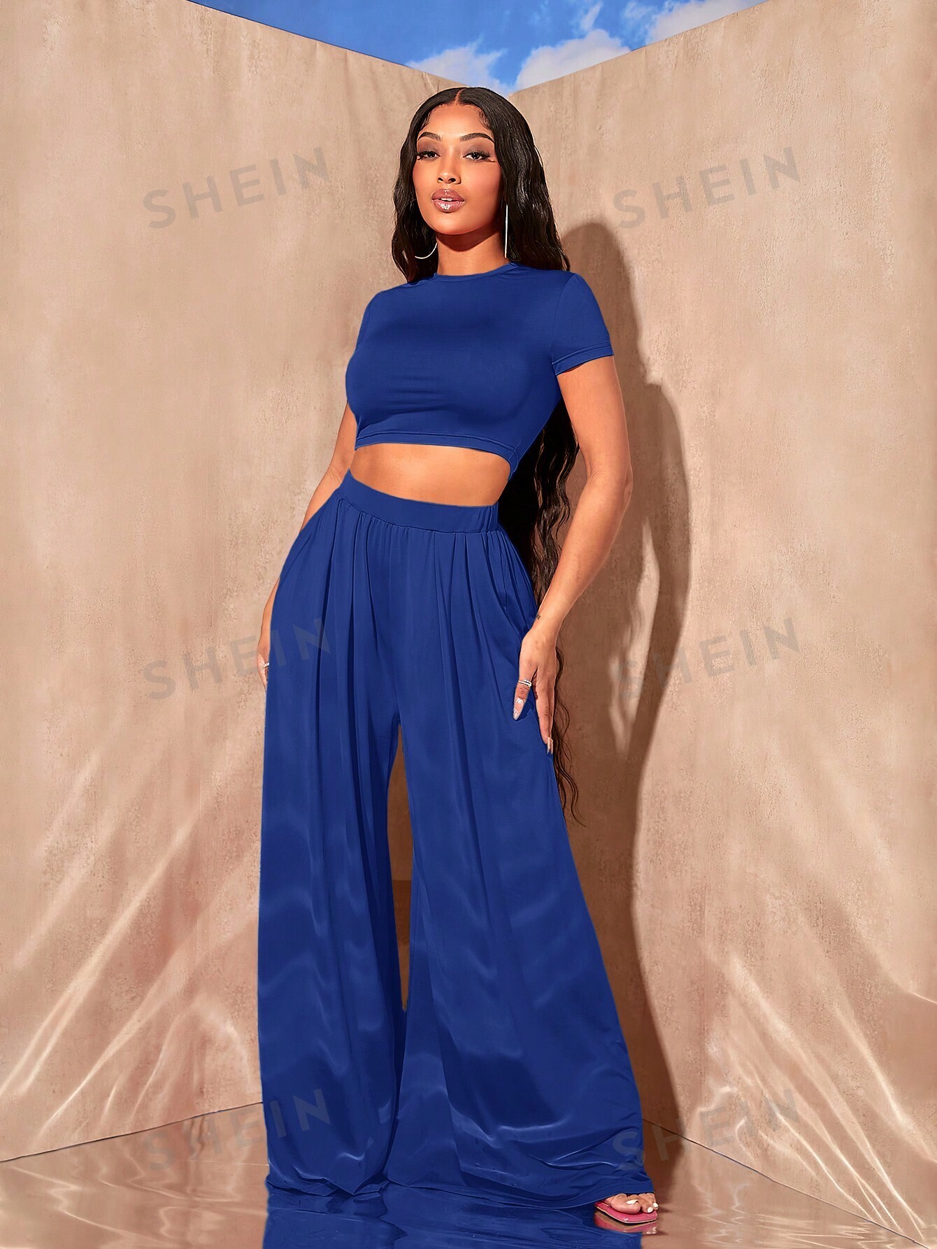 SHEIN SXY Женская укороченная футболка однотонного цвета и широкие плиссированные брюки 2 шт./компл., королевский синий