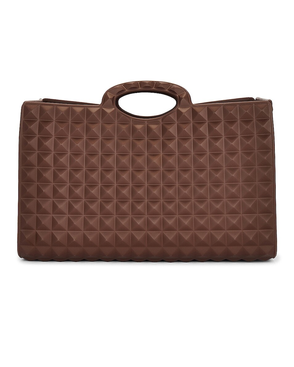

Сумка-тоут Valentino Garavani Le Troisieme, цвет Fondant