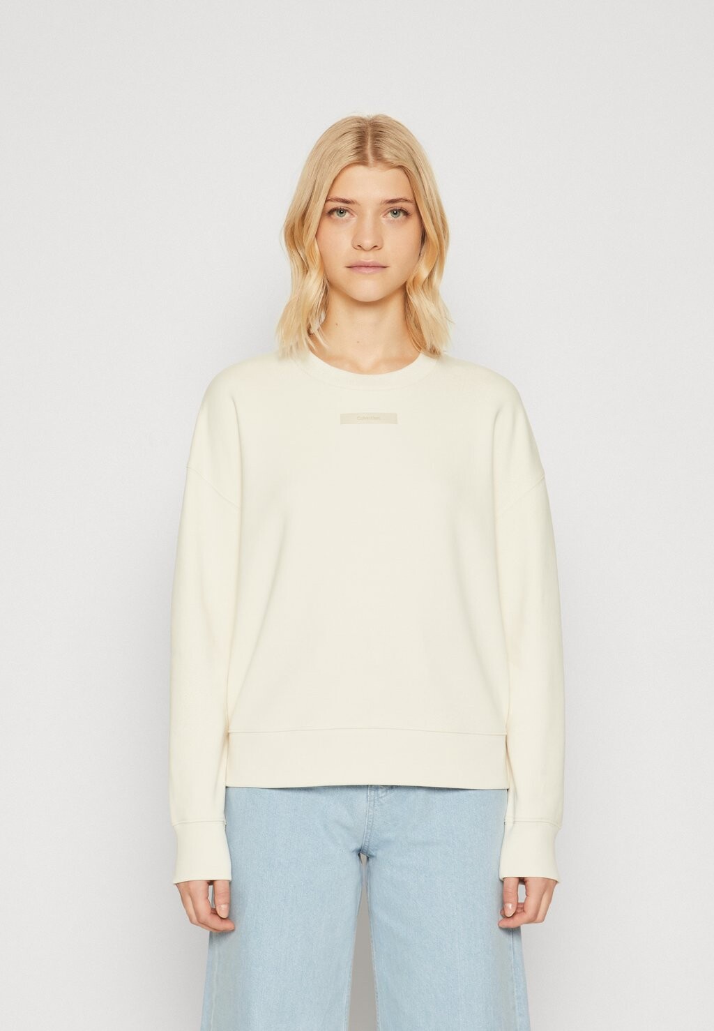 

Толстовка MICRO LOGO Calvin Klein, кремовый