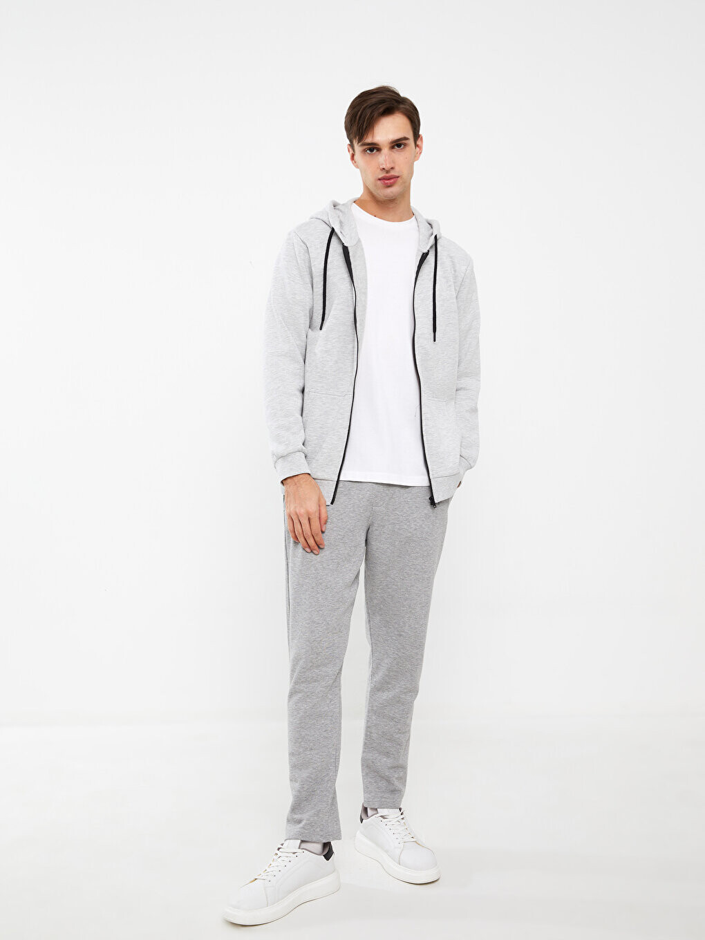 

Мужские спортивные штаны узкого кроя LCW Casual, серый меланж