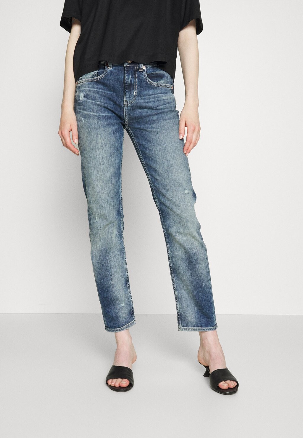 

Джинсы облегающего кроя AG Jeans, синий