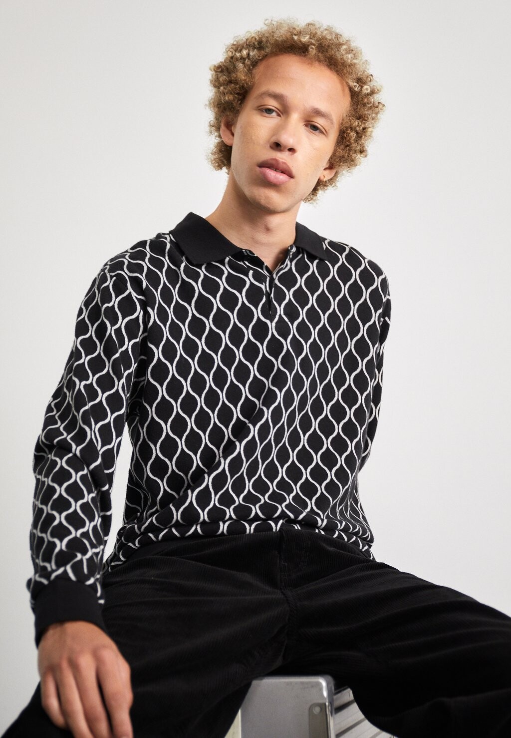 

Свитер ONE TWO Obey Clothing, черный/мульти