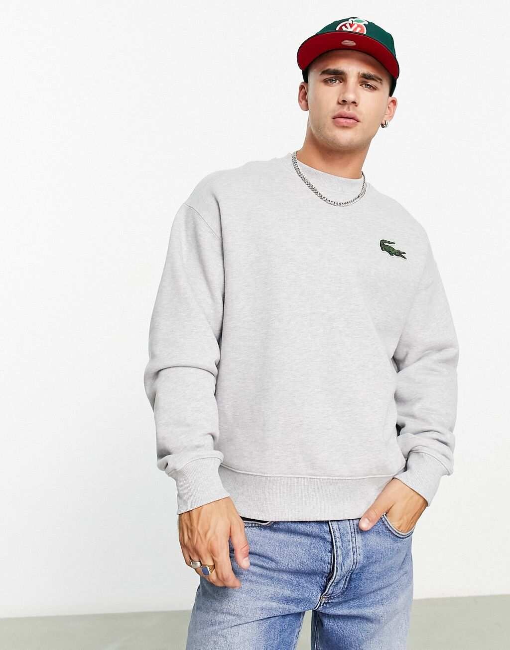 

Серая толстовка свободного кроя с крупным логотипом Lacoste