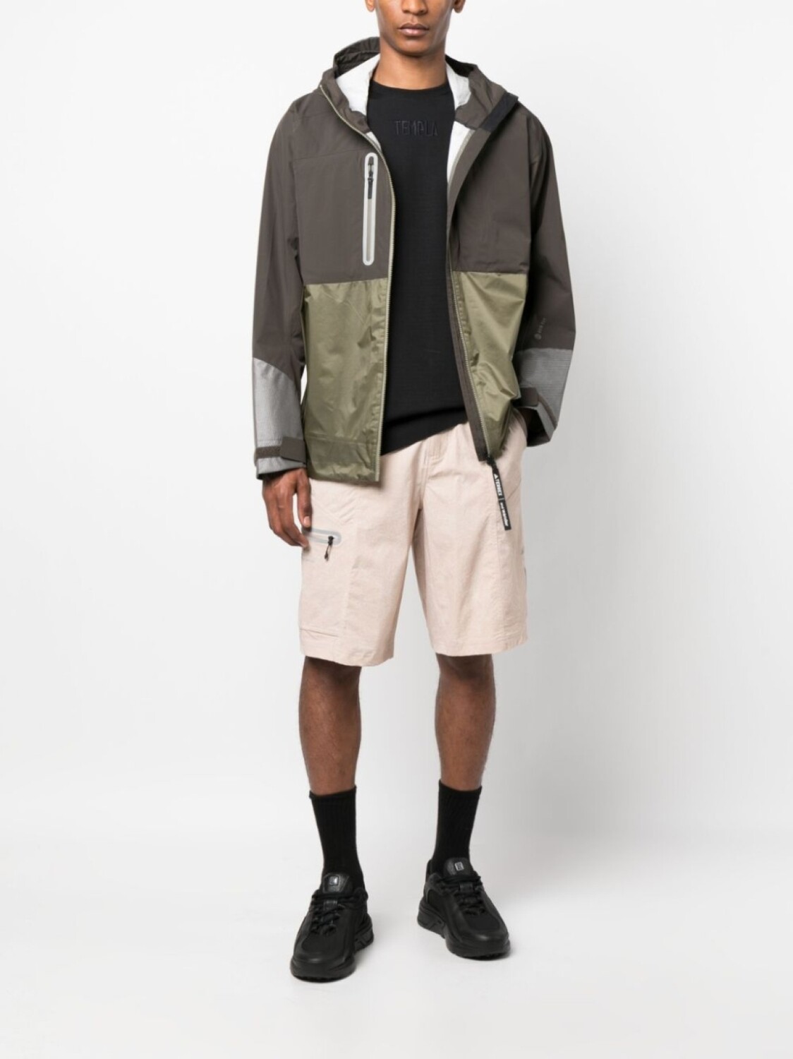

Adidas куртка Terrex из коллаборации с And Wander, зеленый