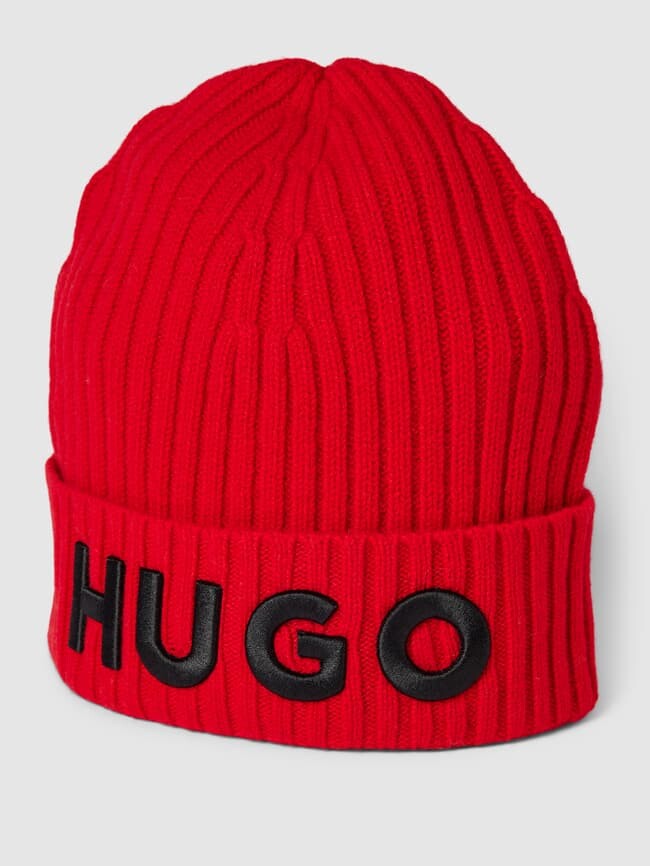 

Шапка с пришитой этикеткой HUGO, красный