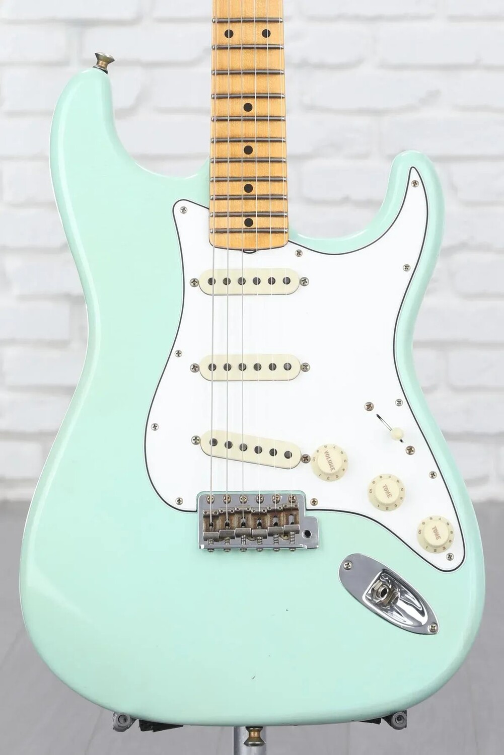 

Новая электрогитара Fender Custom Shop Postmodern Stratocaster Journeyman Relic — Aged Surf Green