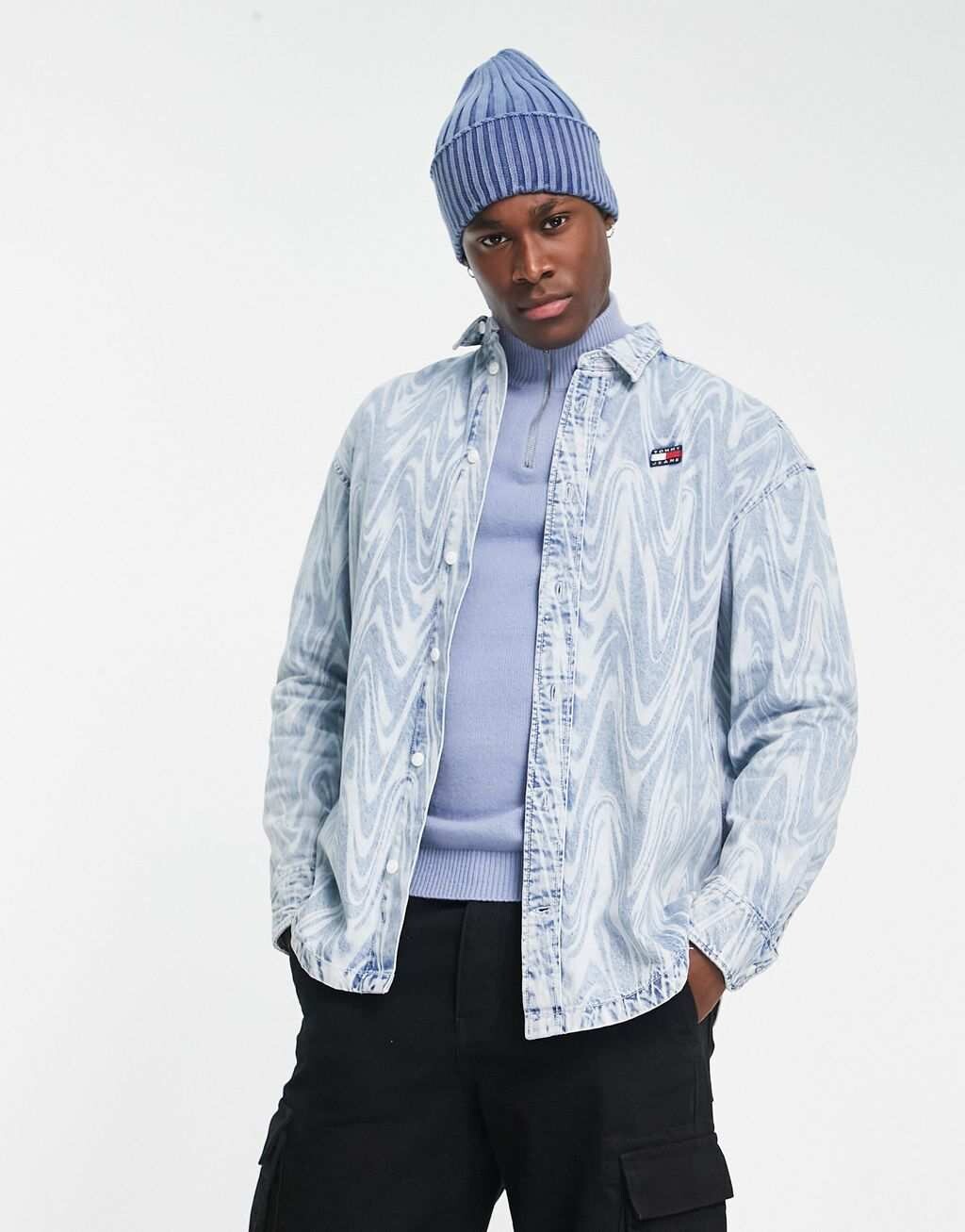 

Голубая джинсовая рубашка с мраморным рисунком Tommy Jeans