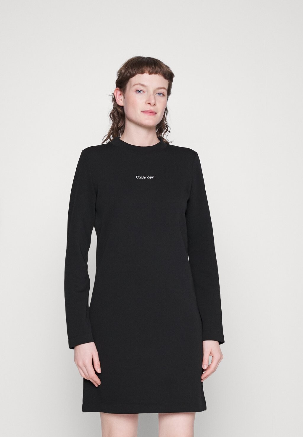 

Повседневное платье Calvin Klein, черный