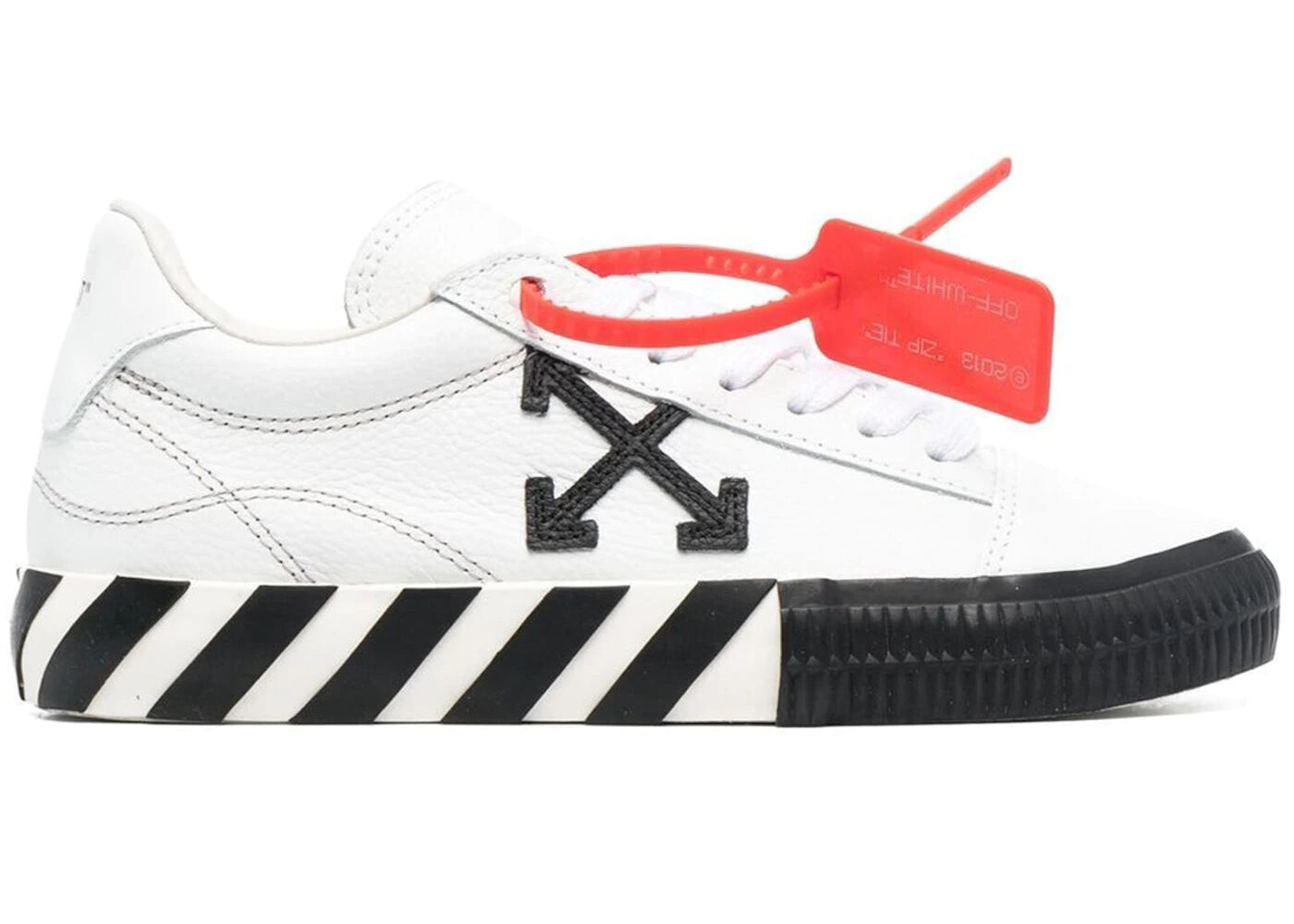 

Кроссовки женские Off-White Vulcanized Low-Top, чёрный / белый