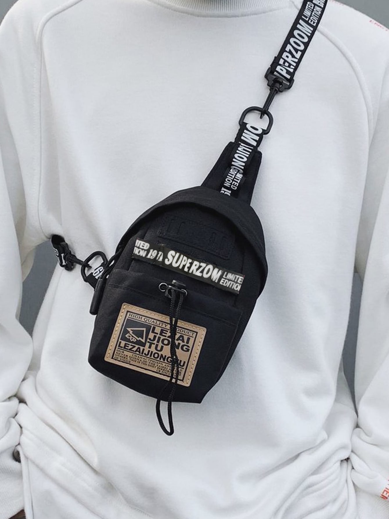Мини-мужская сумка на ремне с буквенным графическим рисунком, черный мужская мини сумка через плечо черный