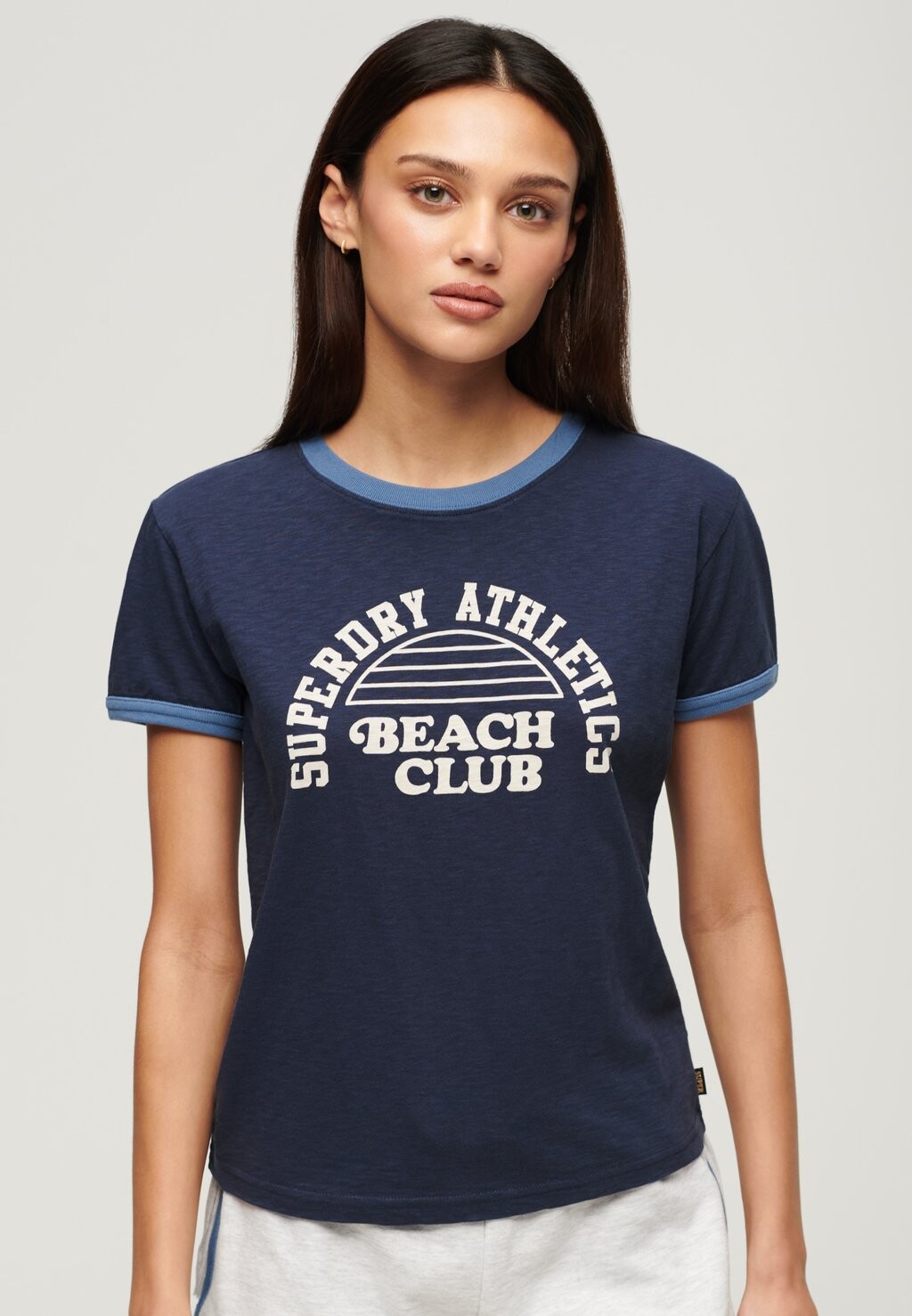 

Футболка с принтом BEACH GRAPHIC RINGER Superdry, темно-синий
