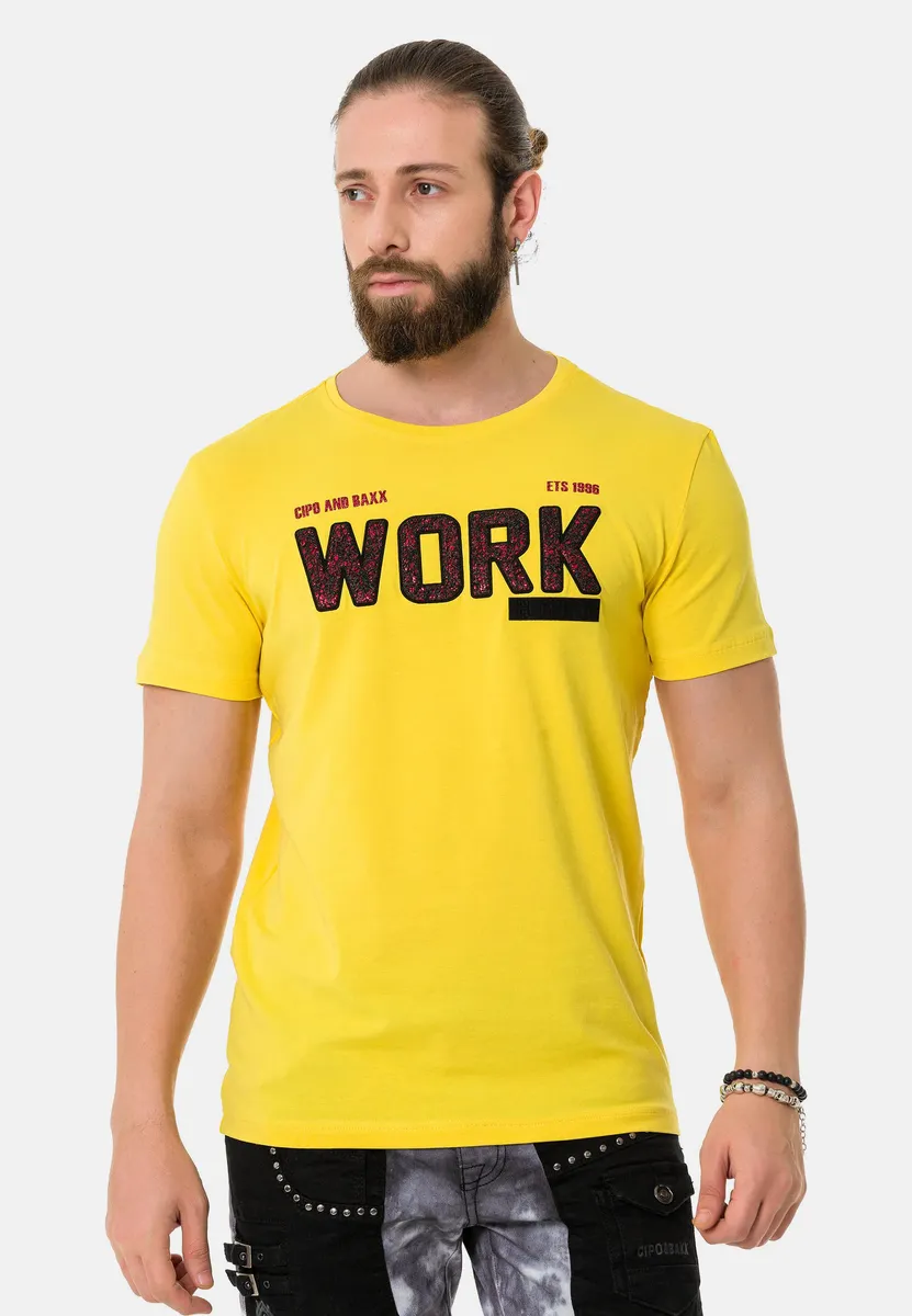 

Футболка Cipo & Baxx с классным принтом Work, желтый