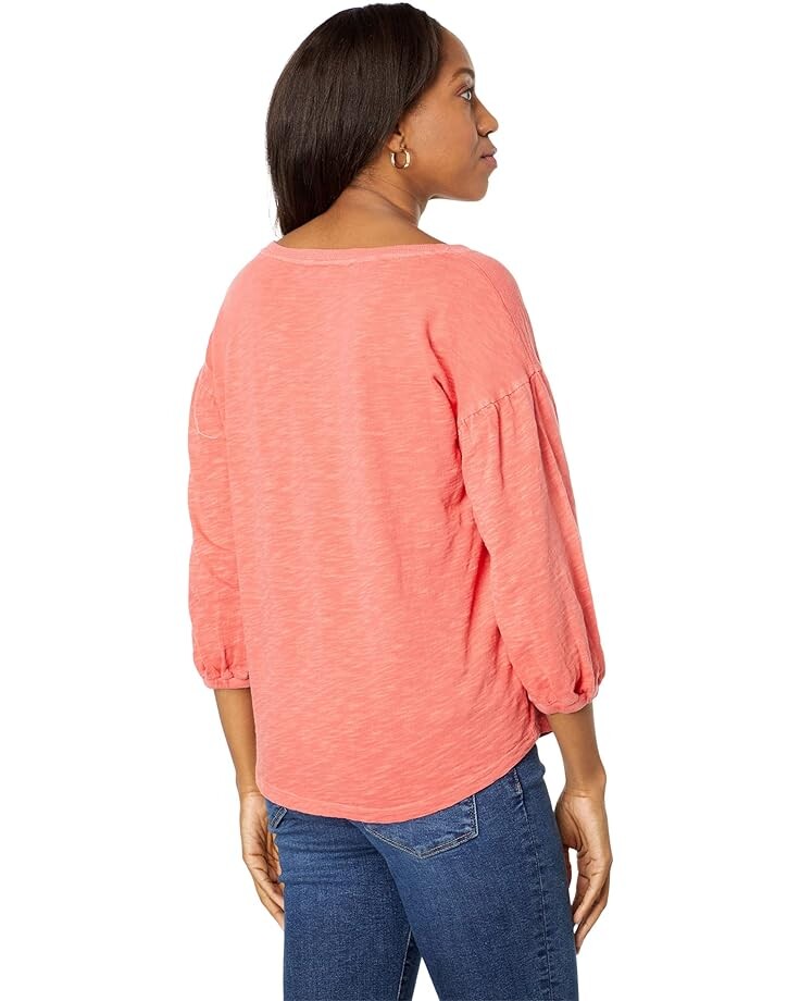 

Футболка Mod-o-doc Slub Jersey 3/4 Shirred Sleeve Open Crew Tee, цвет Coral Reef