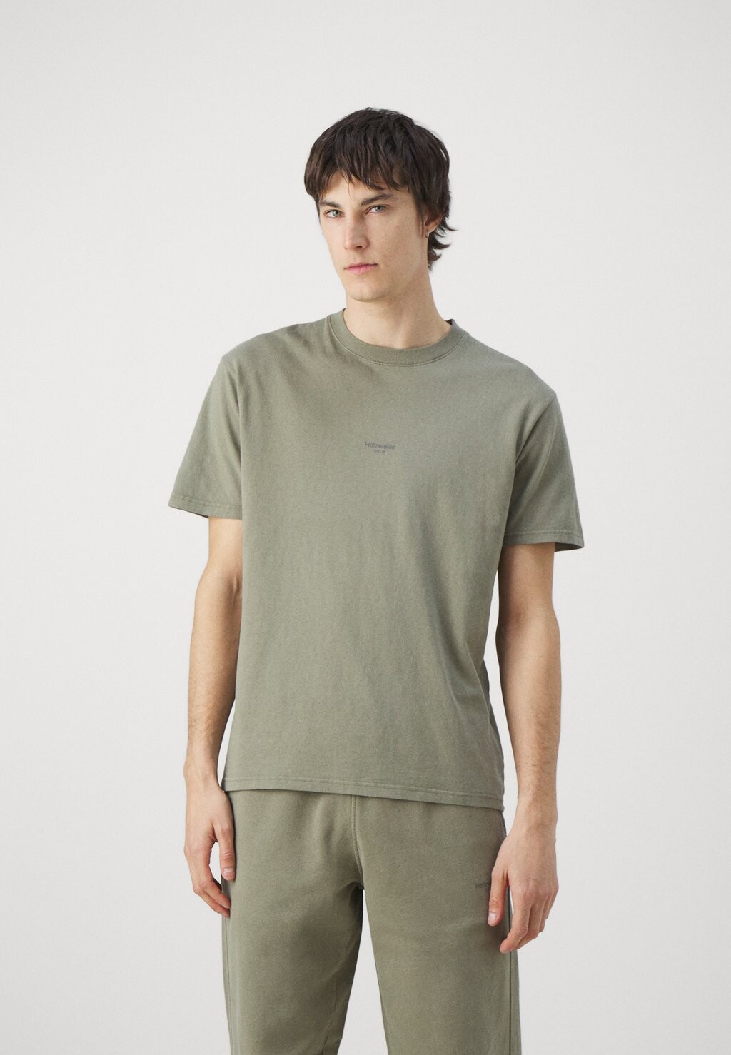 

Футболка базовая TUCKER OSLO TEE UNISEX Holzweiler, цвет dark green