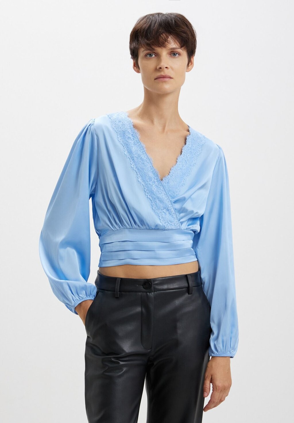 

Блузка IN With LACE CROSS Calliope, цвет azzurro