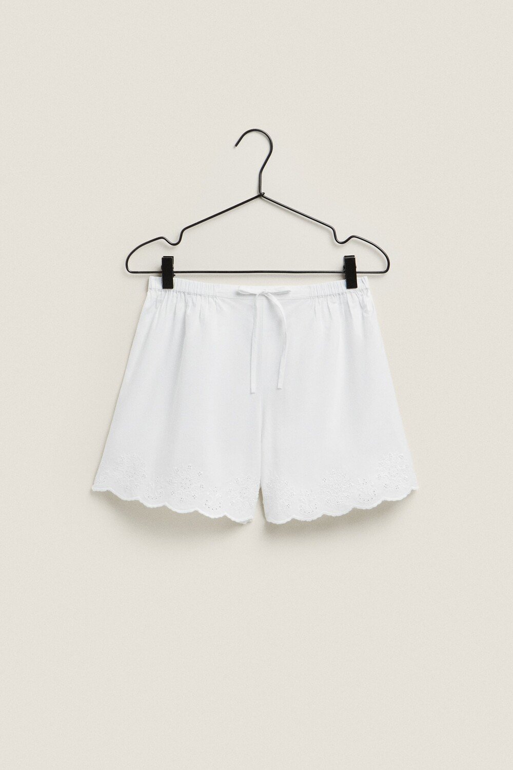 

Шорты с вышивкой Zara, белый
