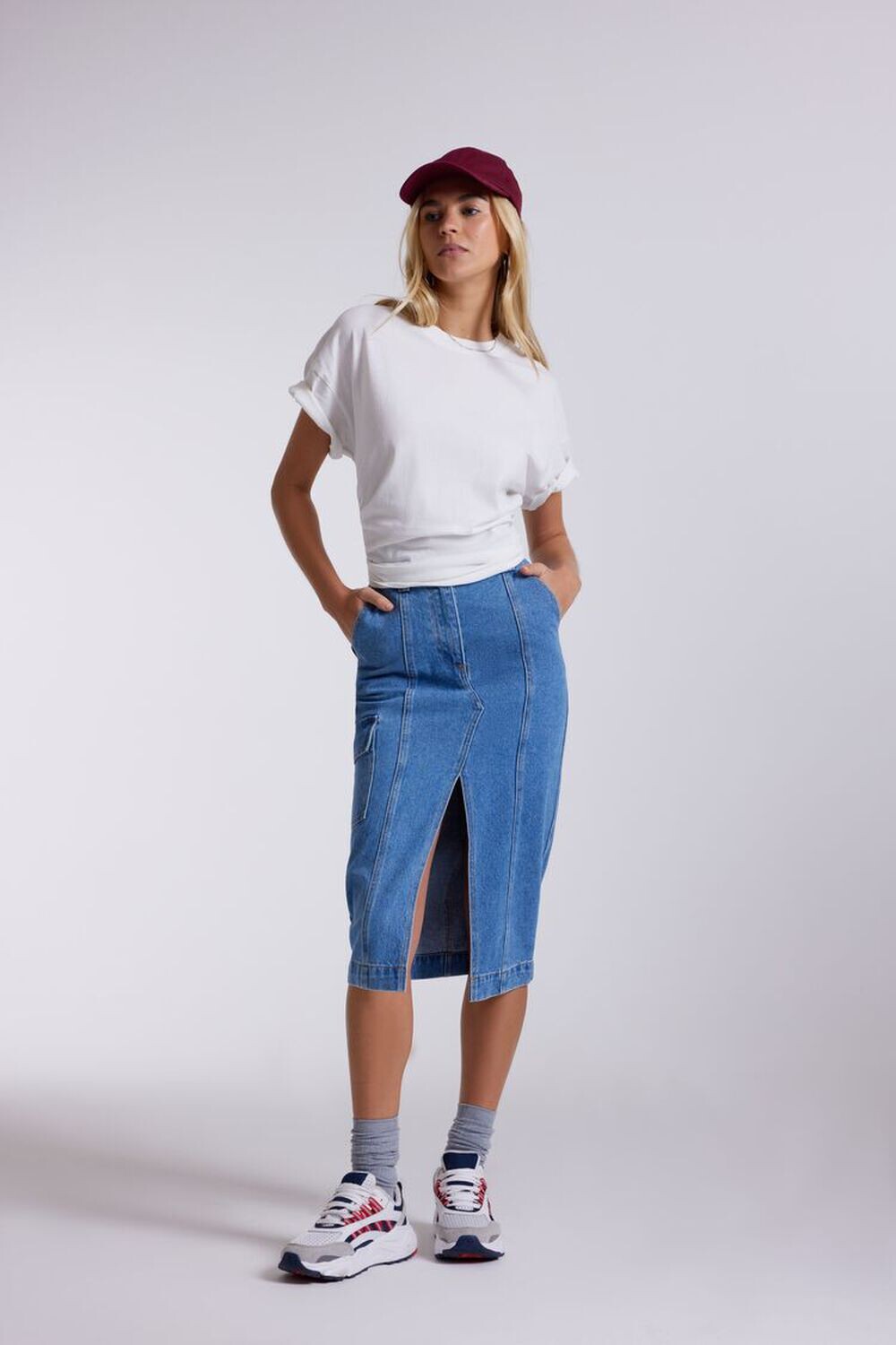 

Джинсовая длинная юбка с разрезом на подоле Forever 21, деним