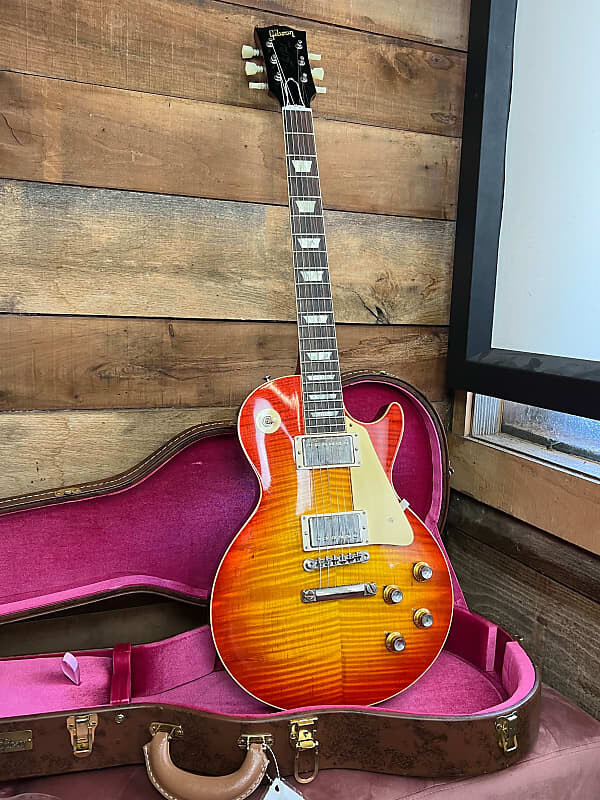 

Электрогитара Gibson Custom 1960 R0 Les Paul Standard Reissue Electric Guitar - Murphy Lab Ultra Light Aged Orange Lemon Burst