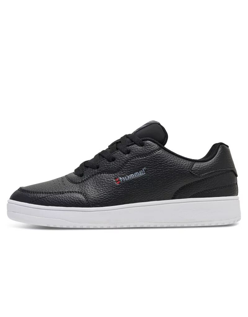 

Черные кроссовки Hummel Match Point