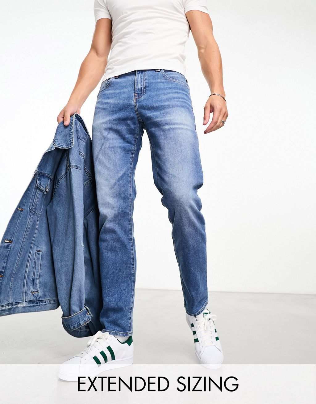 цена Голубые узкие джинсы ASOS DESIGN