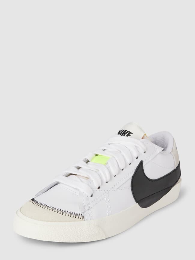 

Кроссовки с лейблом Nike, белый