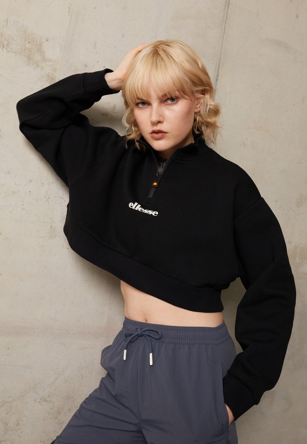 

Толстовка Ellesse, черный