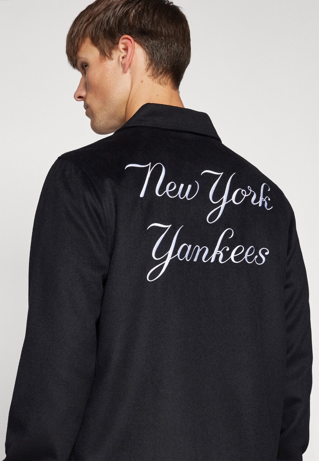 

Уличная куртка MLB NEW YORK YANKEES COACHES JACKET New Era, черный