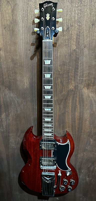 электрогитара gibson custom shop 60th anniversary 1961 sg les paul custom vos classic white Электрогитара Gibson Custom Shop 60th Anniversary 1961 SG Les Paul Standard VOS - Cherry Red