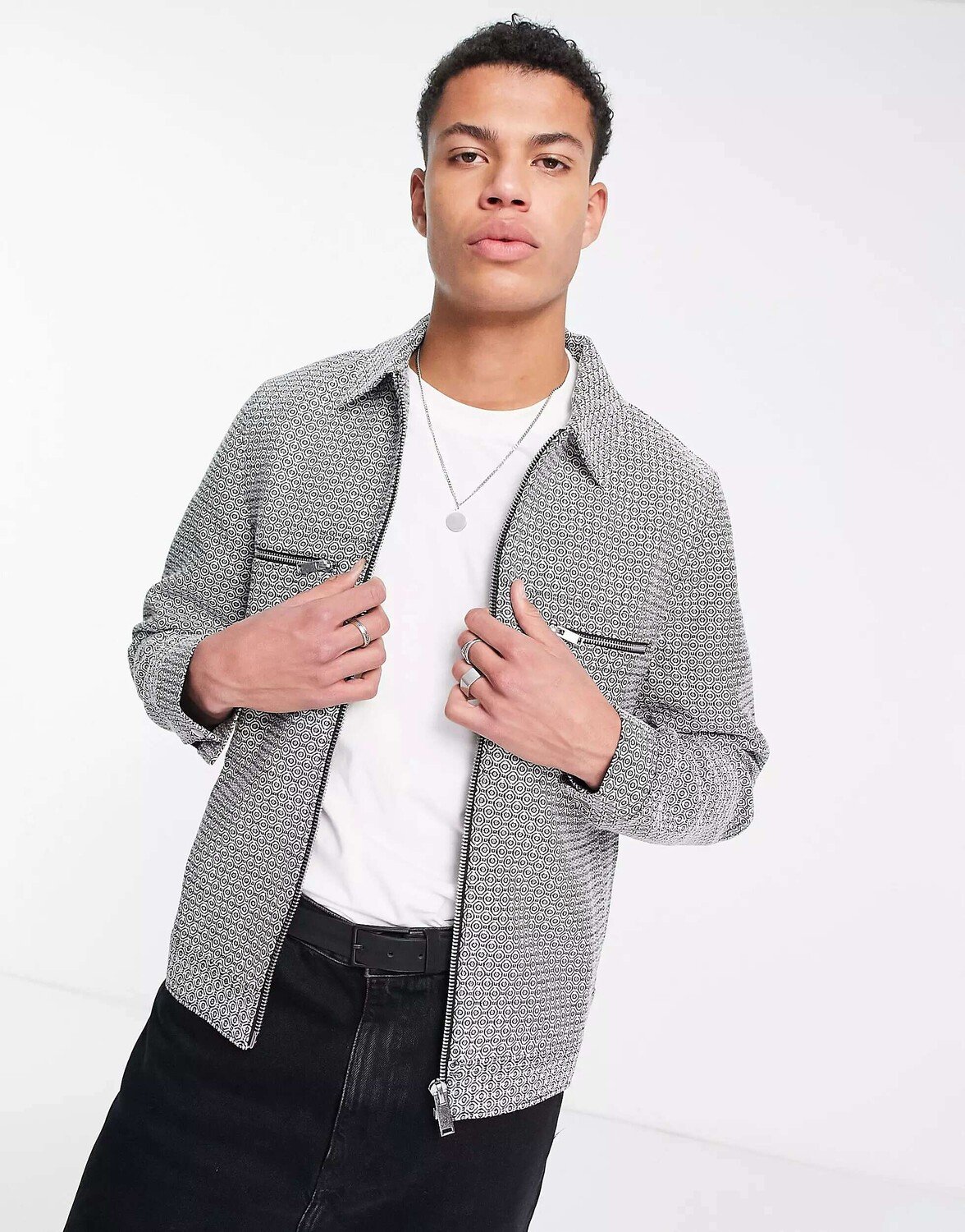 

Черная рубашка с геопринтом River Island