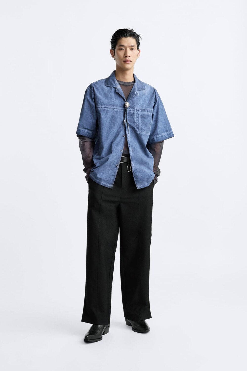 

Фактурные брюки со швами ZARA, черный