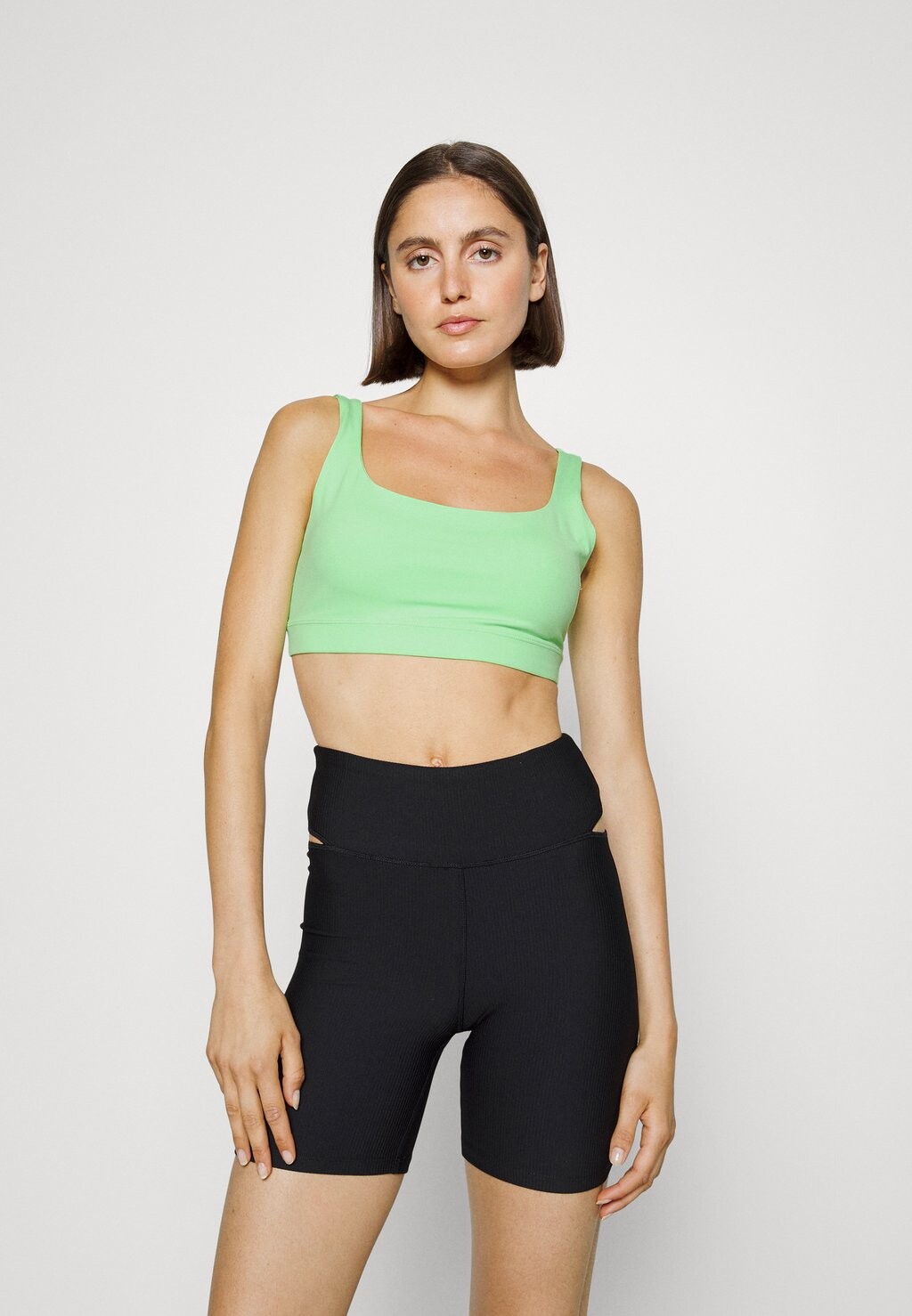 

Спортивный бюстгальтер с легкой поддержкой Athleta