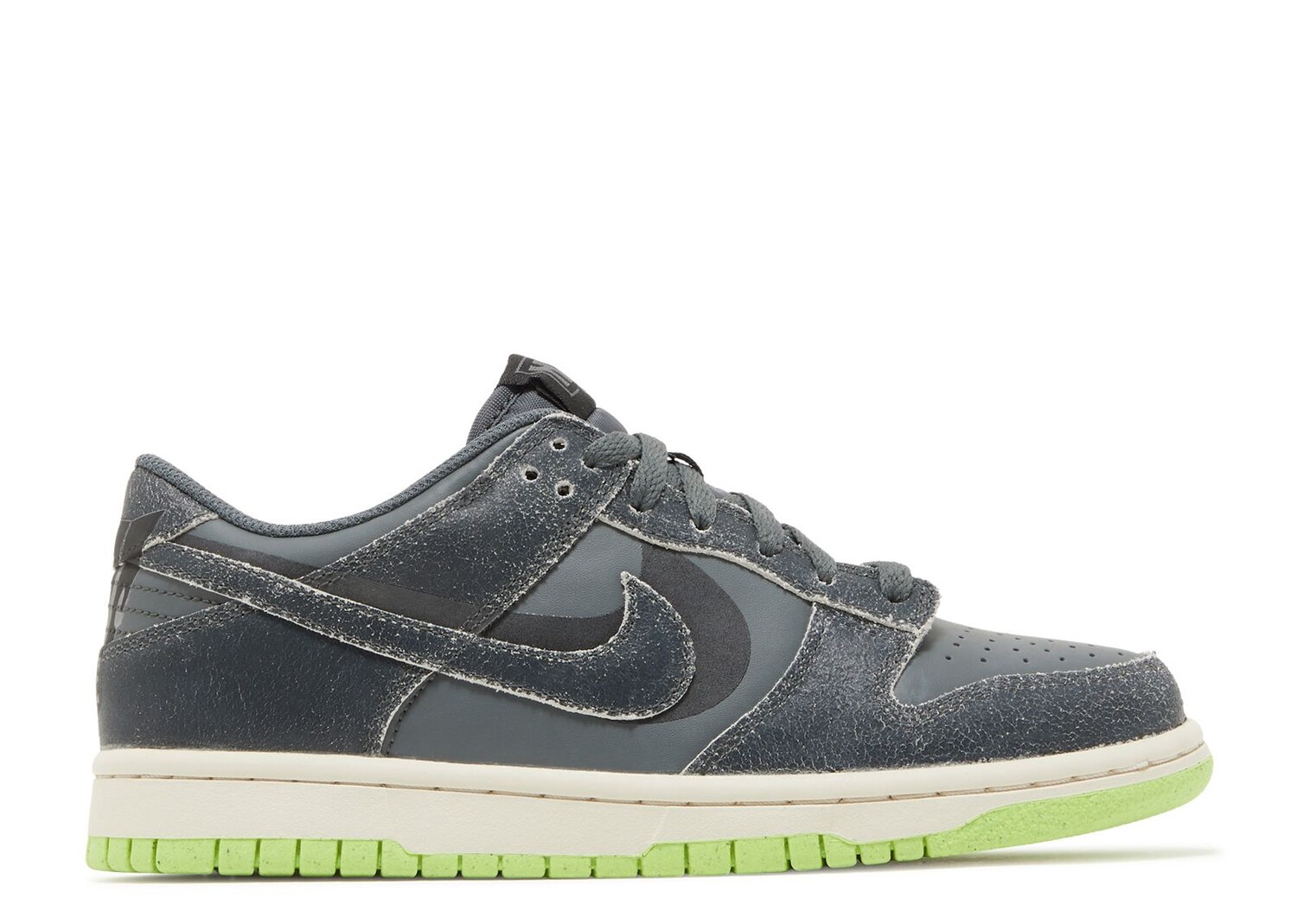 

Кроссовки Nike Dunk Low Se Gs 'Halloween - Cauldron', серый